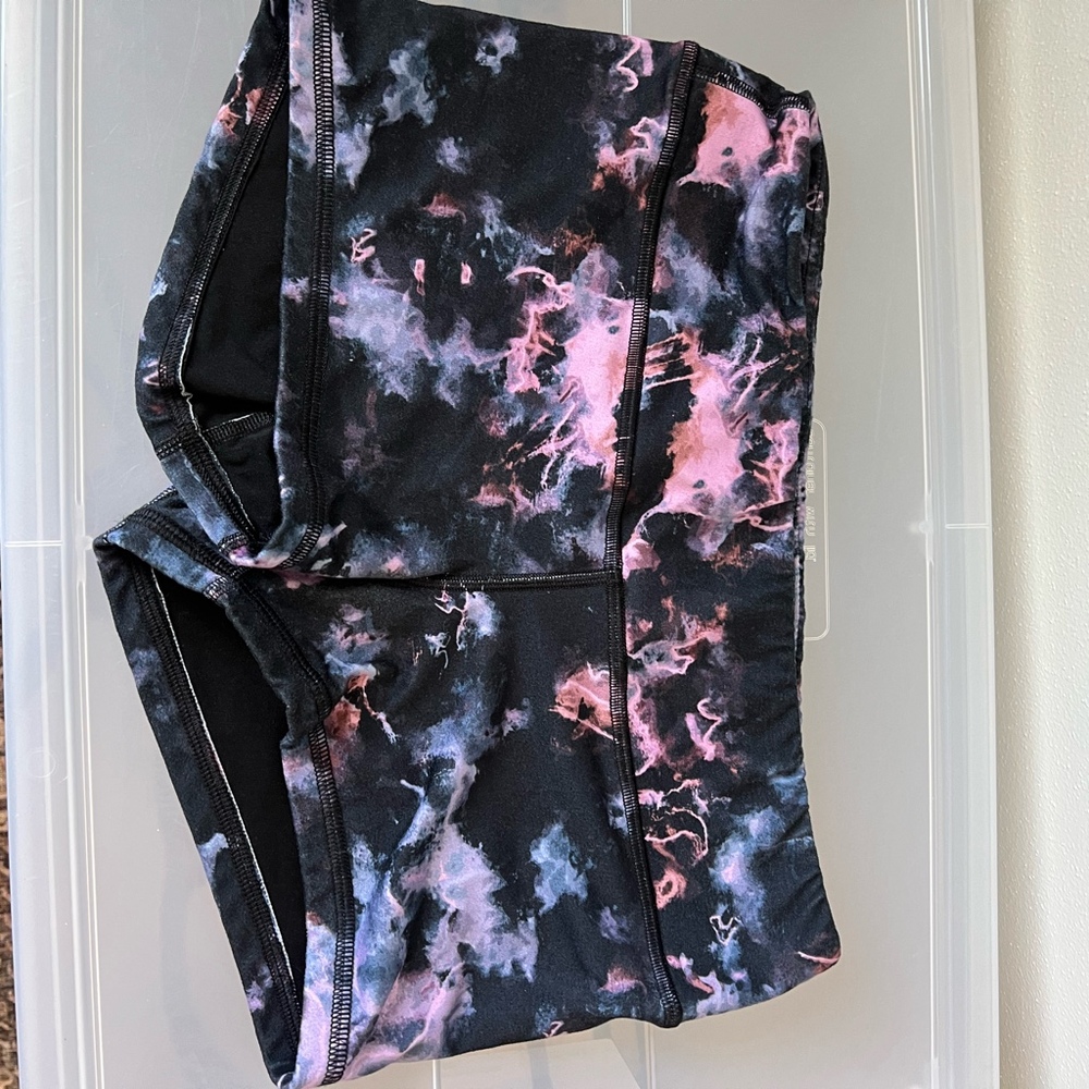 Fleo purple tye dye print